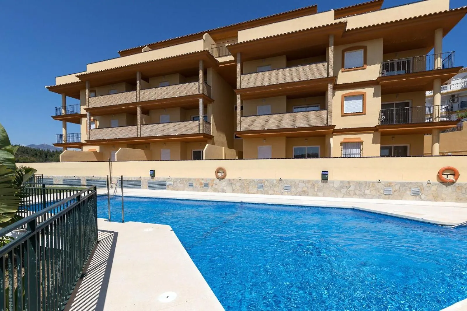 La Perla Del Faro Apartment